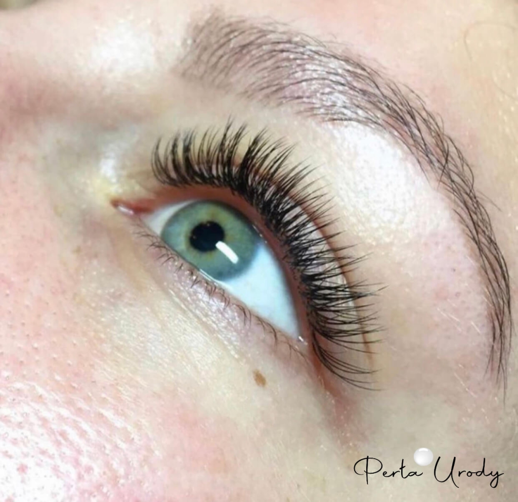 Przedłużanie rzęs - Perła Urody