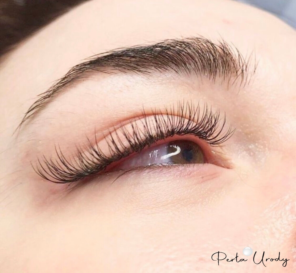 Przedłużanie rzęs - Perła Urody