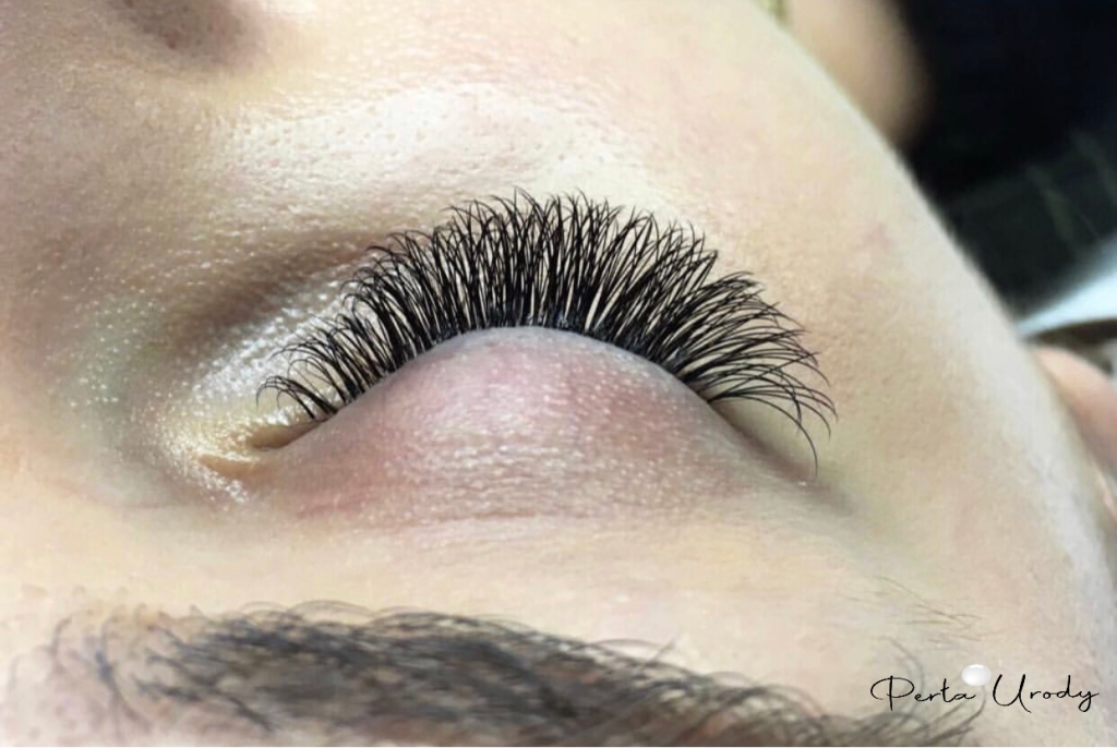 Przedłużanie rzęs - Perła Urody