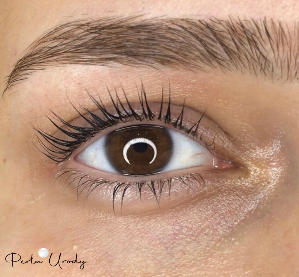 Przedłużanie rzęs - Perła Urody